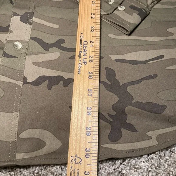 Poncho Men's XL Camouflage Magnetic Snap Button Shirt Outdoor Vented/ Pockets - Picture 5 of 7